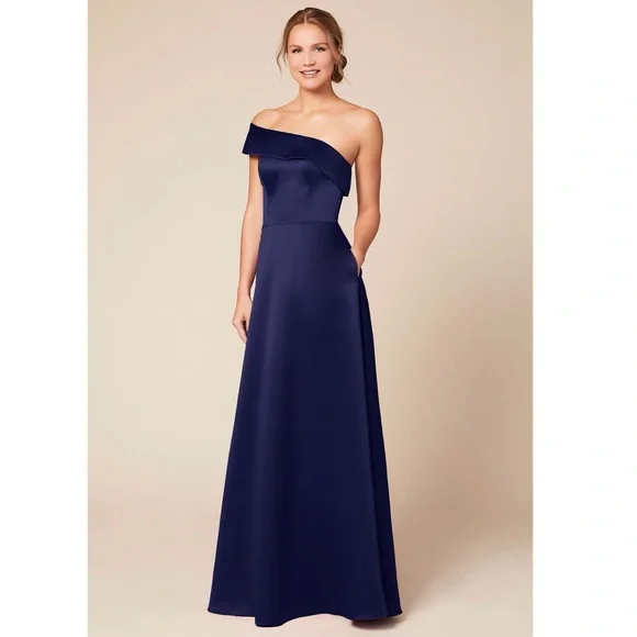 green emerald velvet dress Cleo Formal Dress  OtaymaZerpa